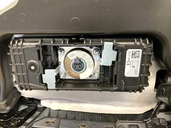 Console airbag passager OEM LORK-1762-142469 BMW F44 image 8