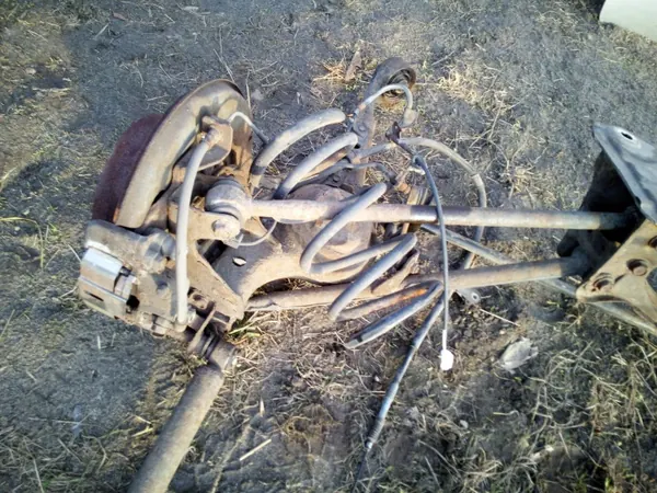 RAV4 II achterophanging OEM RAV4 II ZAWIESZENIE TYŁ image 3
