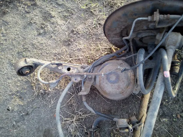 RAV4 II achterophanging OEM RAV4 II ZAWIESZENIE TYŁ image 9