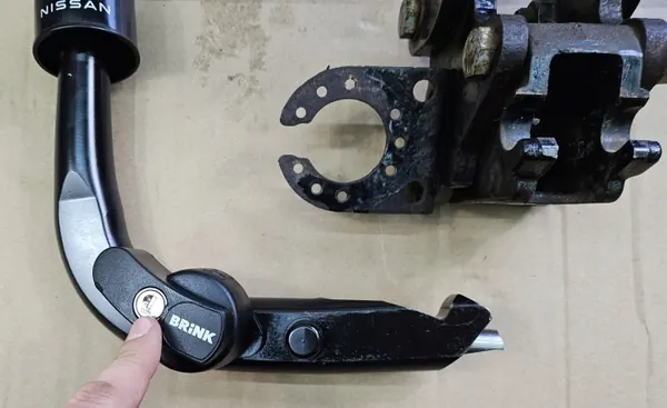 Gebrauchte Anhängerkupplung Brink OEM KE500-00QK1 für Nissan Townstar image 8