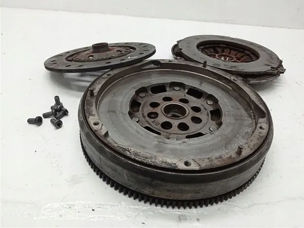 Kytkinlevy kaksoismassaväkä Citroen C5 Peugeot 607 image 2