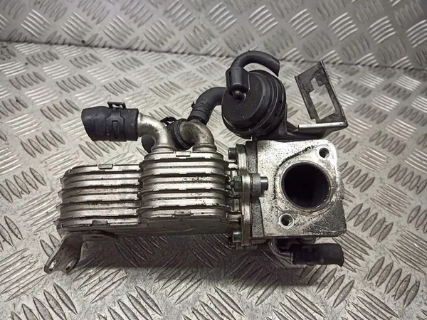 EGR-jäähdytin Audi A6 C6 2.7 TDI image 3