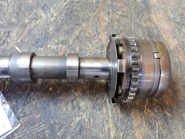 Arbre à cames échappement OEM A2760503900 Mercedes-Benz image 4