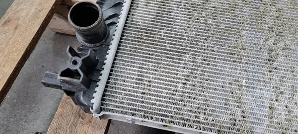 Radiador Chrysler Pacifica 3.6 V6 68217314AE image 9