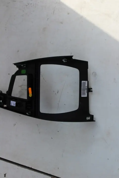 Tunnel frame BMW X1 F48 OEM 9388422 image 4