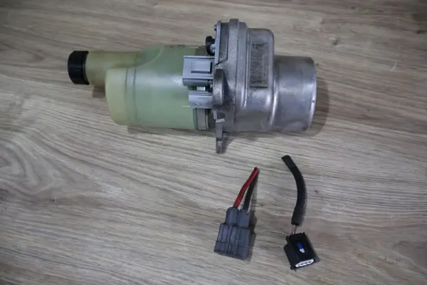 Pompe de direction assistée électrique Volvo OEM 31302196 image 3