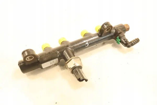 Carril de inyección Ford Mondeo 2.0 TDCi Diesel OEM 9674300080 image 3