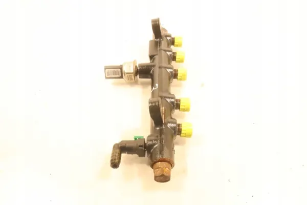 Carril de inyección Ford Mondeo 2.0 TDCi Diesel OEM 9674300080 image 5