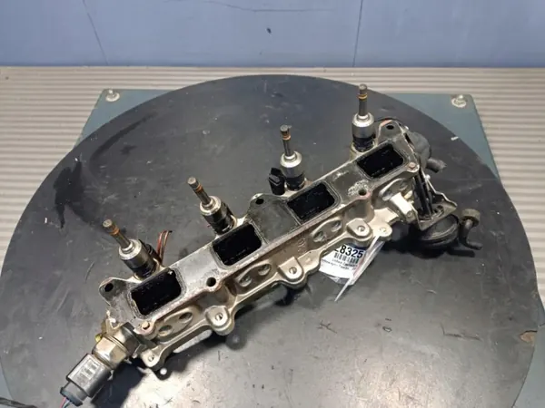 Ruiskutusraide OEM Wrakowisko-28325- VW Touranille image 3