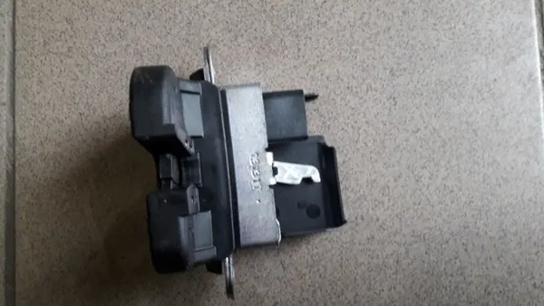 Volkswagen OE Baklucka Lås 1J6827505 image 2