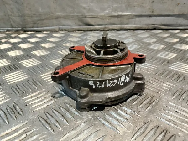 Bomba de vácuo Audi A6 C6 3.2 V6 image 5