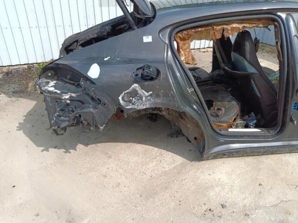 Porsche Panamera 970 Taka oikea lokasuoja OEM 01 image 2