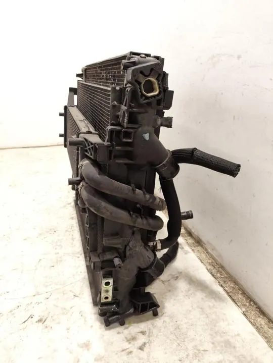 Radiador Maserati GHIBLI 2017 conjunto 670009820 image 3