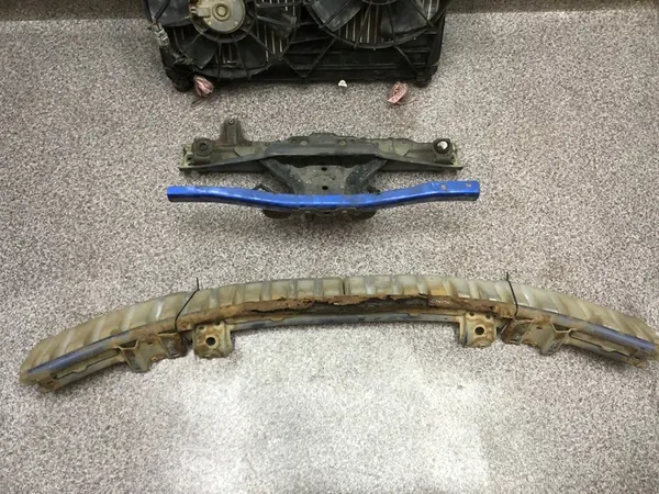 Grand Vitara II Kylarrubrik Fläktar Framsug 1.9 DDIS OEM 95310-64J00 image 7