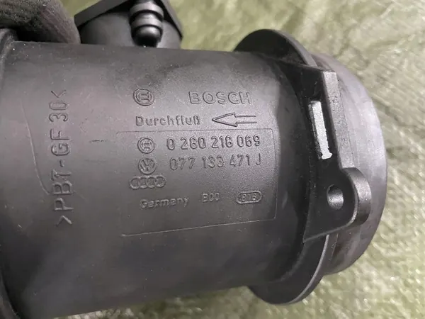 Luftmengenmesser Audi A6 C6 4.2 FSI image 3