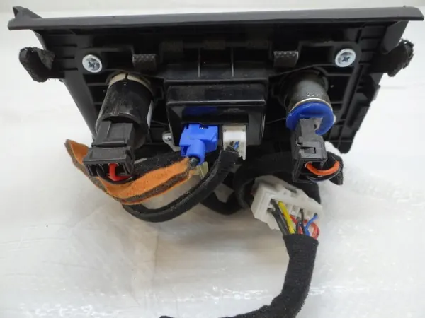 Kia Niro trådlös laddare OEM 95560-05100 image 4