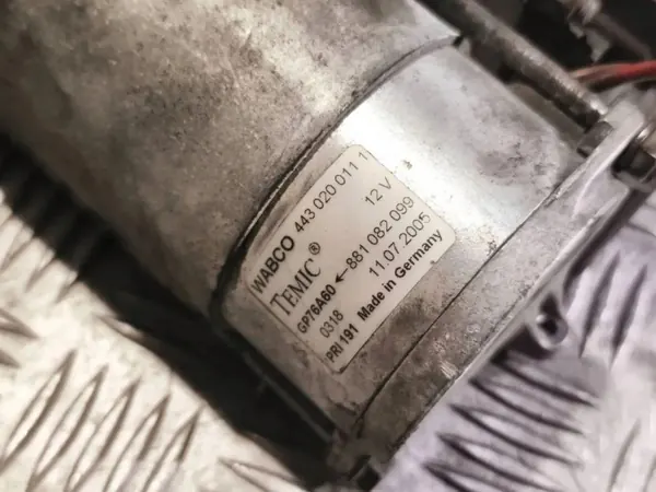 BMW 5 Touring E39 Air Suspension Compressor GP76A60 image 5