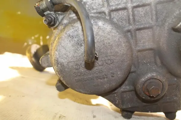 Redutor dianteiro VOLVO XC90 I 30713817 Gasolina 200kW 2005 image 3