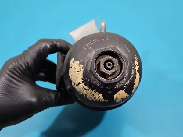 Boîtier de filtre à carburant Opel Astra V K 1221058S01 image 7