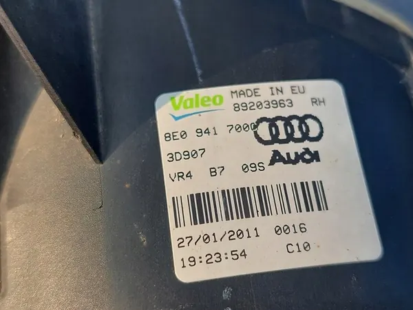 Farol Halógeno Direito + Conector Audi A4 B7 A3 8P 8E0941700C image 6