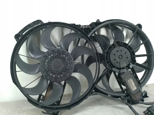 Kylarfläkt OEM 4F0121003K för Audi A6 C6 Begagnad image 3