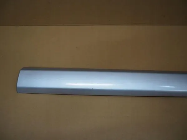 Dacia OE 8200735139 door trim / protection image 5