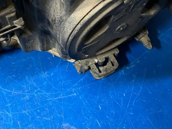 Oikea Xenon- Ajovalo Volvo XC90 Lift Valeo image 8