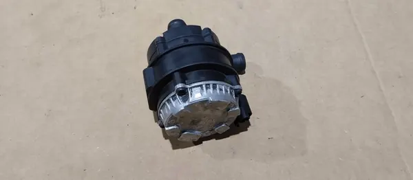 Vattenpump Renault Kangoo III IV 2023 OEM 0392024155 image 2