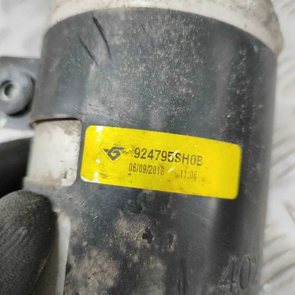 Secador AC Nissan OEM 4479000260 - Usado image 5