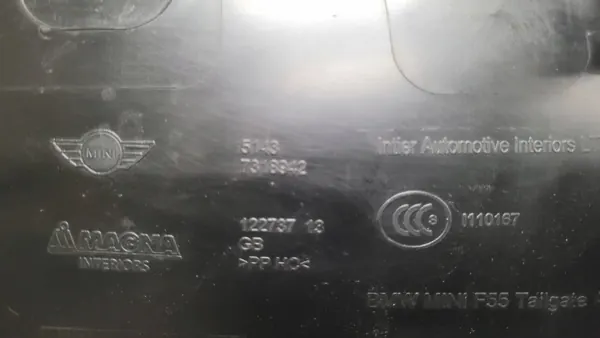 OEM 7318942 Tapacubos maletero MINI COOPER F56 image 6