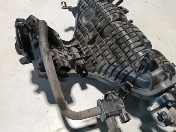 Gebrauchtes Toyota OE Ansaugkrümmer OEM 1105870S01 image 4