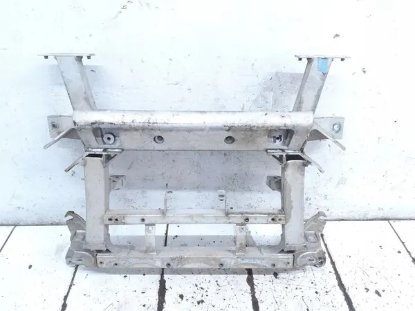 Tesla Model S Frontschlitten OEM 600641700F - Gebraucht image 2