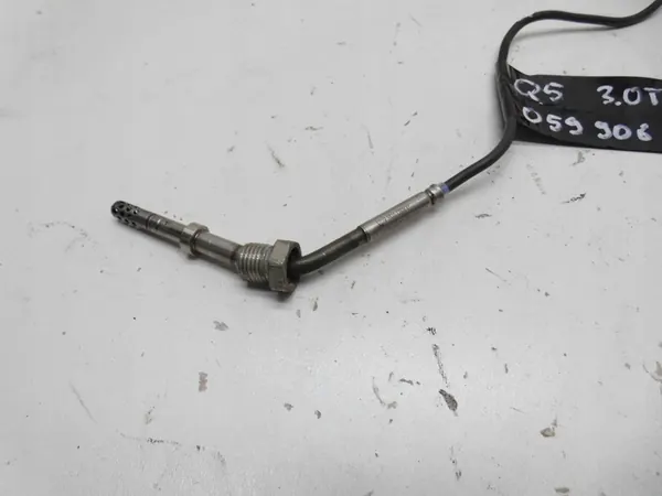 Sensor de temperatura 059906088A Audi A4 A5 Q5 3.0TDI image 2