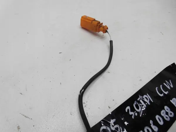 Sensor de temperatura 059906088A Audi A4 A5 Q5 3.0TDI image 3
