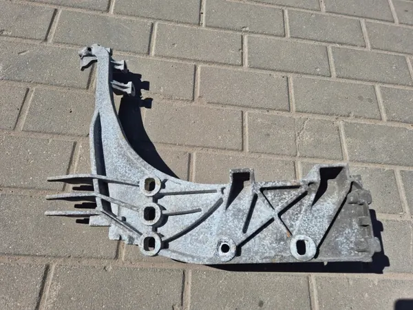 Montaje Soporte Escalón Derecho DAF XF 106 Euro 6 OEM image 2