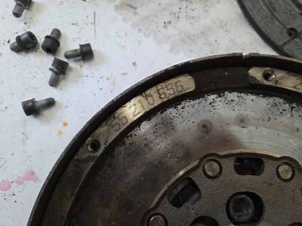 Volante bimassa SAAB 93 1.9 TTID image 6