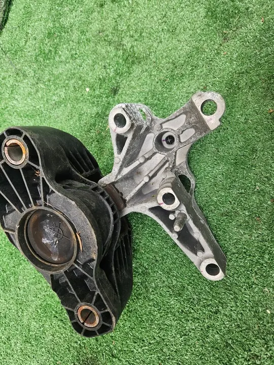 Supporto motore Renault Clio IV Kangoo 1.5 DCI OEM image 9