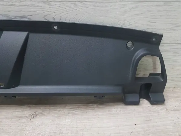 OEM 3G8853037C Tampa Fecho Capô Dianteira - Usado image 3