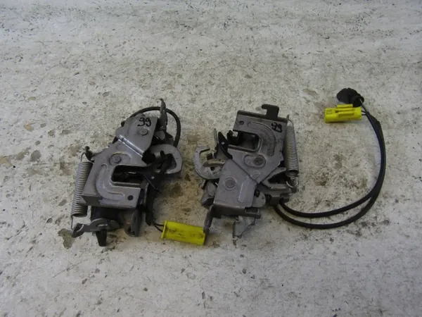 Travamento pirotécnico capô BMW X1/X2 OEM 9880001 image 2