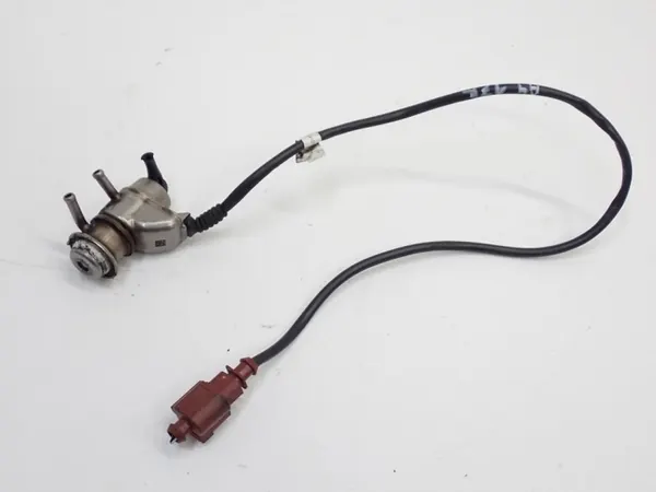Inyector Audi OE 04L131113S - Usado image 2