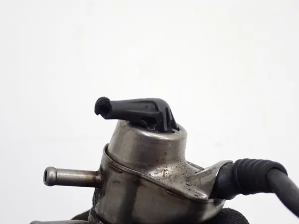 Inyector Audi OE 04L131113S - Usado image 4