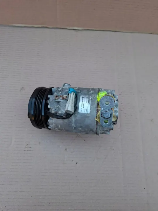 Compressor AC usado OEM 8FK3511354-761 para Opel Astra G image 2