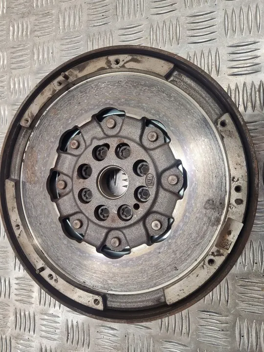 RENAULT KADJAR 1.6 DCI Volante de Dupla Massa image 2