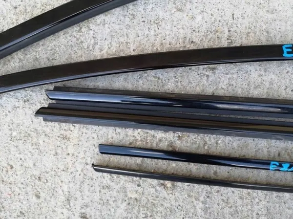 Kit Garnitures Vitres BMW Shadowline Noir Brillant image 4