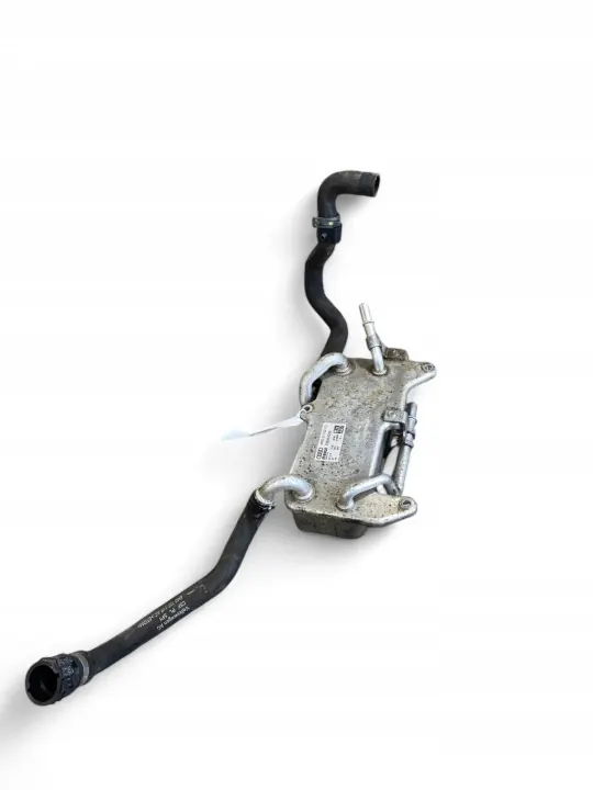 Vaihteistoöljynjäähdytin Audi Q8 2021 OEM 4M0317021G image 5