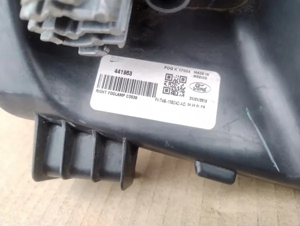 Para-choques dianteiro Ford Edge II OEM KT4B-15B242-A direito image 8