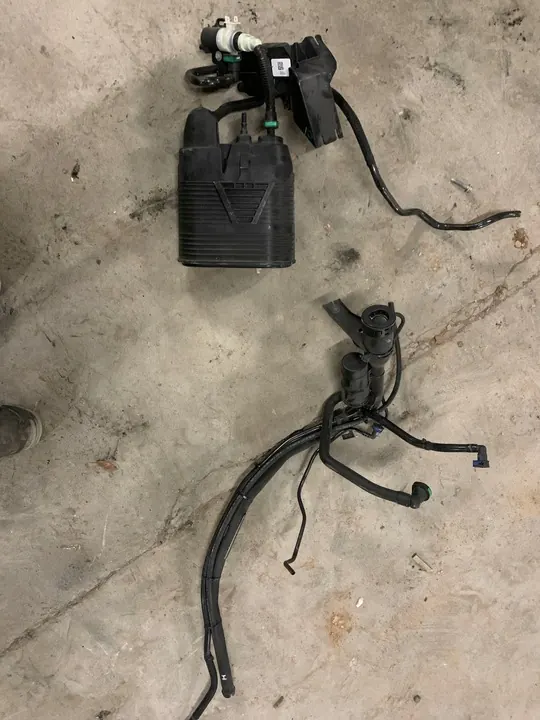 Jeep Grand Cherokee WL 2.0 4XE Ensemble Filtre à Carbone OEM 684144928aa image 5