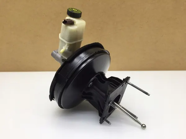 Peugeot 508 I 2010- servofrein image 2