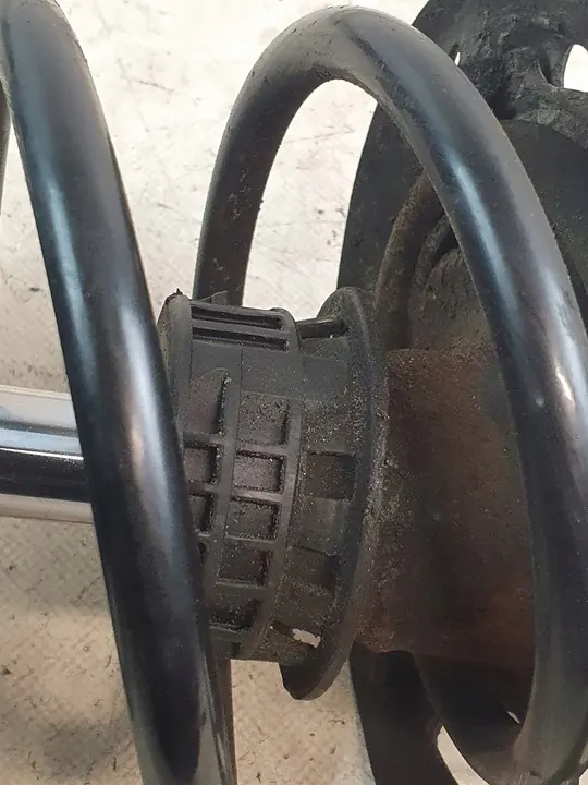 Fram vänster stötdämpare Mercedes W212 2.2 CDI image 10