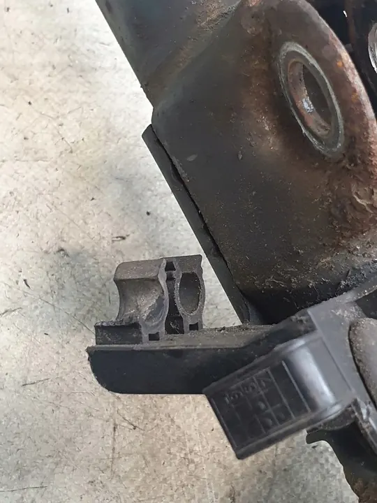 Fram vänster stötdämpare Mercedes W212 2.2 CDI image 4